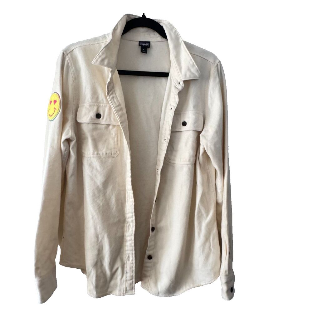 Patagonia Worn Wear Organic Cotton Cream Flannel Shirt Smiley Patch Womens M - Picture 10 of 16